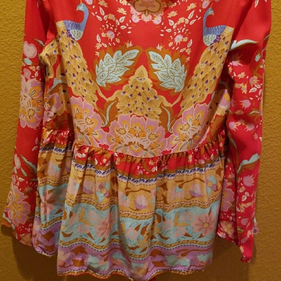 Exotic Jacket Lotus - Picture 3 of 5